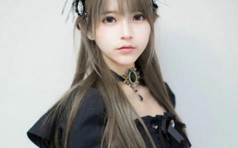 超甜美韩国人气美少女Yurisa 甜美梦幻的百搭造型，看一眼会爱上的！